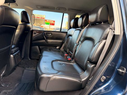Used 2017 INFINITI QX80 4WD w/ Driver Assistance Package image 11