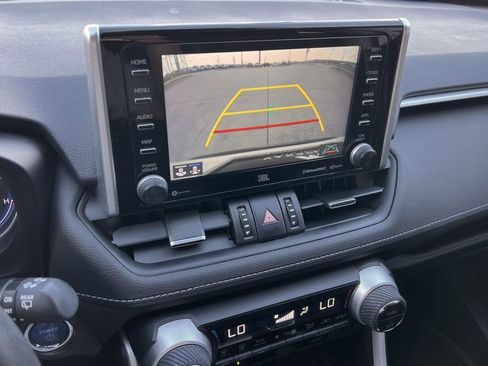 Used 2020 Toyota RAV4 Limited image 21