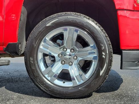 Used 2018 Chevrolet Silverado 1500 Custom w/ Custom Convenience Package RWD image 9