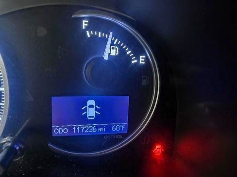 Used 2013 Lexus CT 200h w/ Seat Comfort Pkg FWD image 18