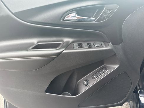 Used 2020 Chevrolet Equinox Premier image 10