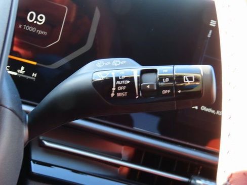 New 2026 Kia Sportage SX FWD image 35