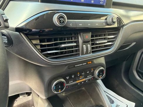 Used 2023 Ford Escape Active AWD/4WD image 25