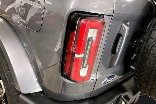 Used 2022 Ford Bronco Outer Banks AWD/4WD image 30
