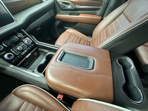 Certified 2024 GMC Yukon Denali Ultimate AWD/4WD image 39