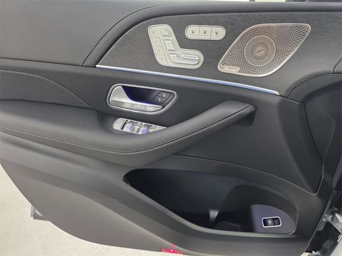 New 2026 Mercedes-Benz GLE 53 AMG 4MATIC Coupe image 18