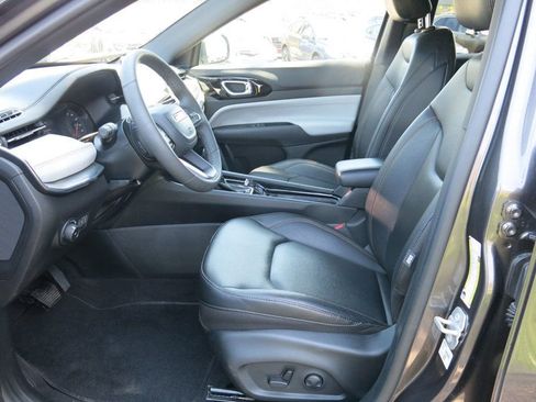 Used 2024 Jeep Compass Limited AWD/4WD image 14