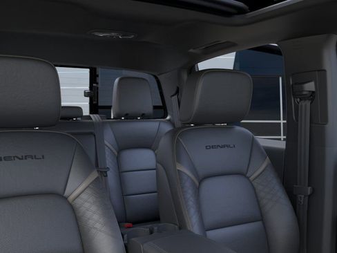 New 2026 GMC Canyon Denali image 24
