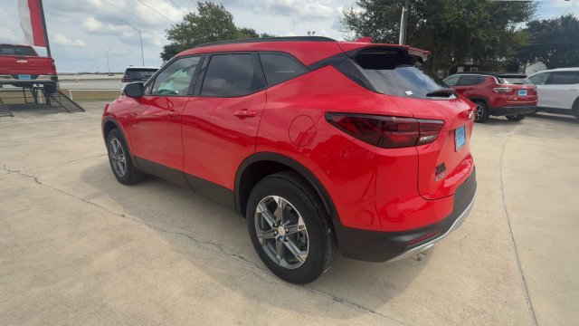 Used 2024 Chevrolet Blazer LT w/ Convenience Package FWD image 6