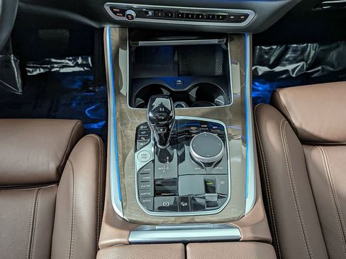 Certified 2022 BMW X5 xDrive45e w/ Parking Assistance Package image 33