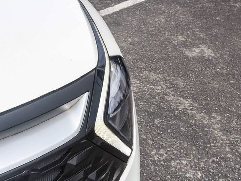 Used 2023 Kia Sportage LX image 16