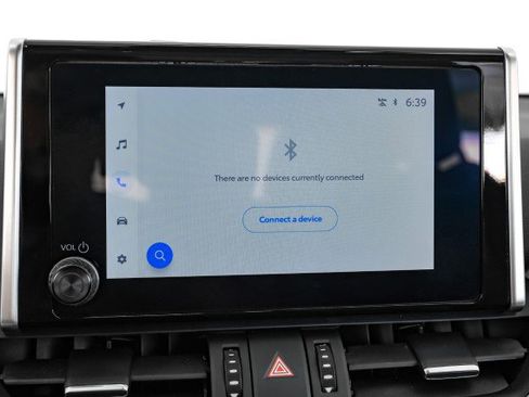 Used 2024 Toyota RAV4 XLE Premium FWD image 28