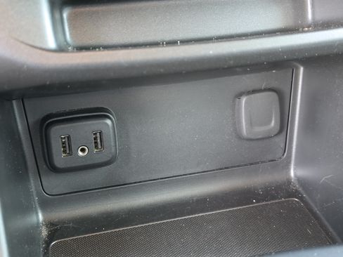 Used 2020 Chevrolet Colorado W/T w/ WT Convenience Package RWD image 28