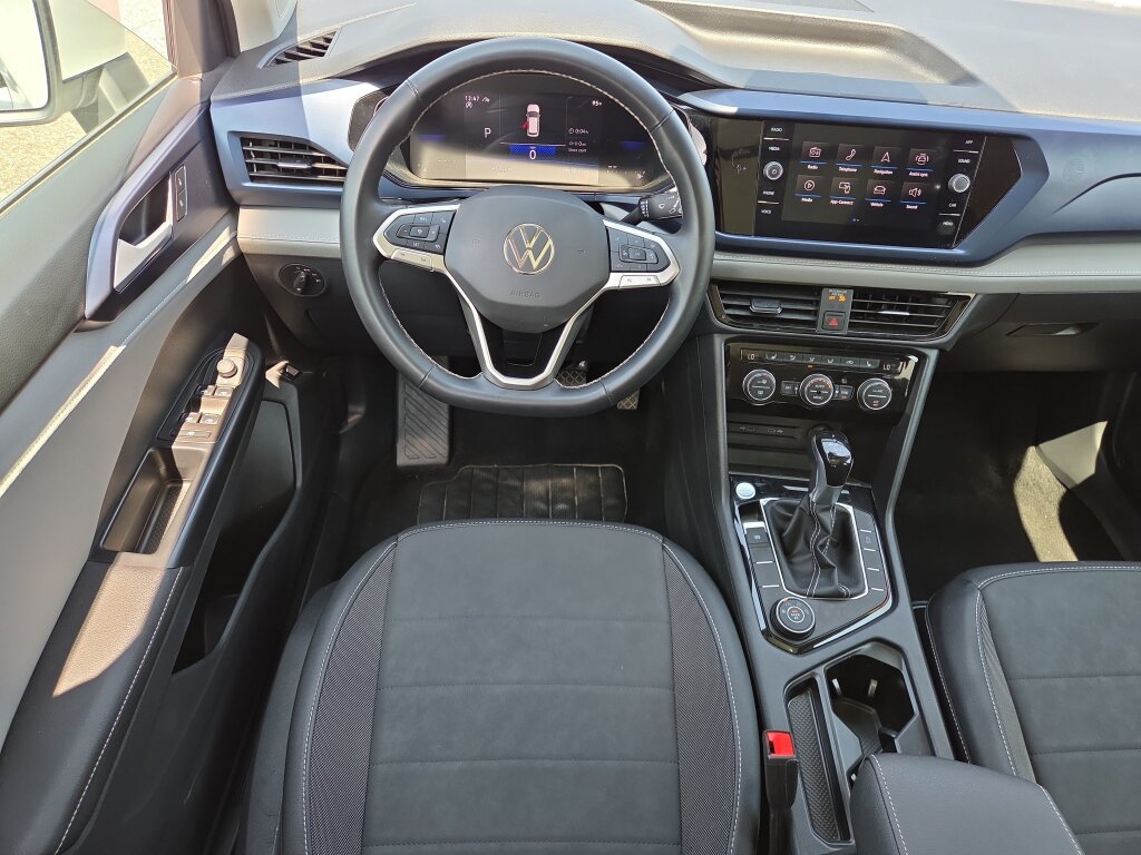 Used 2024 Volkswagen Taos SE AWD/4WD image 12