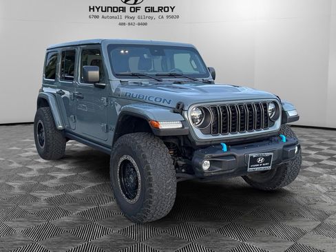 Used 2024 Jeep Wrangler Unlimited Rubicon 4xe image 3