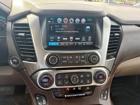 Used 2018 Chevrolet Suburban Premier RWD image 13