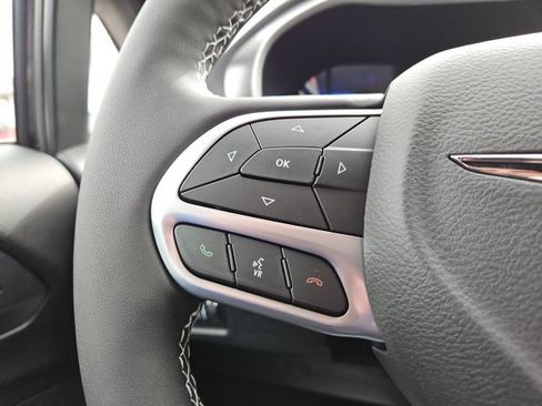 New 2026 Chrysler Pacifica Select image 42