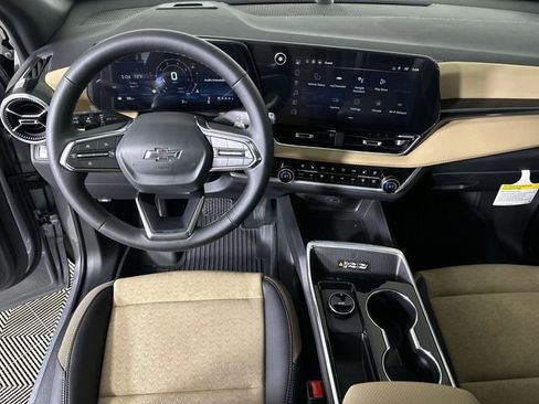New 2026 Chevrolet Equinox ACTIV w/ Convenience Package III FWD image 21