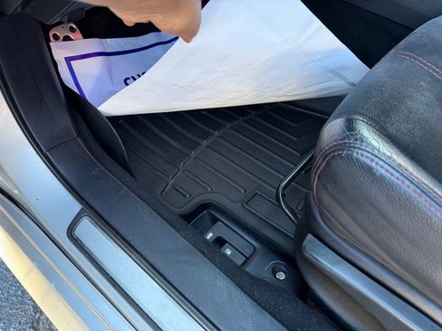 Used 2011 Subaru Impreza WRX STI image 31