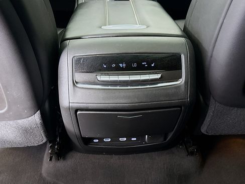 Used 2021 Cadillac Escalade Sport w/ Heavy-Duty Trailer Package AWD/4WD image 30