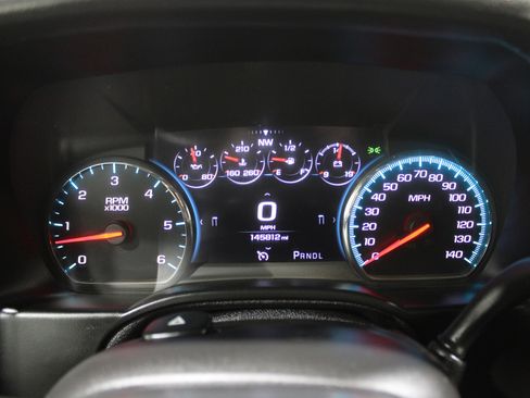 Used 2020 Chevrolet Suburban Premier image 15