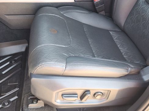 Used 2023 Toyota Tundra Limited AWD/4WD image 24