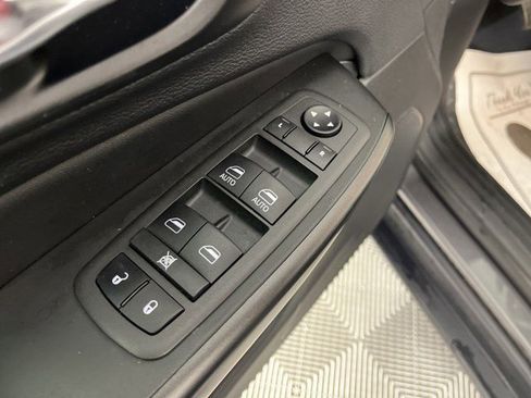 Used 2022 Jeep Cherokee Trailhawk w/ Comfort/Convenience Group image 27