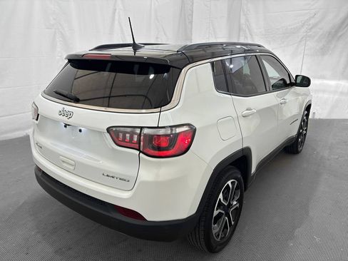 Used 2023 Jeep Compass Limited w/ Sun and Sound Group AWD/4WD image 7