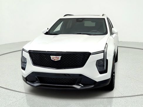 Certified 2024 Cadillac XT4 Sport AWD/4WD image 8