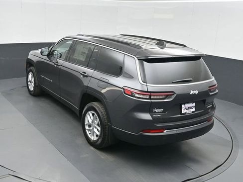 New 2026 Jeep Grand Cherokee L Laredo w/ MOPAR Finishing Package AWD/4WD image 36