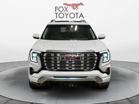 Used 2026 GMC Terrain Denali AWD/4WD image 9