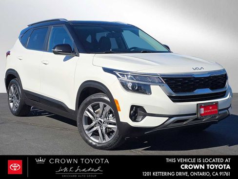 Used 2023 Kia Seltos S w/ Navigation Package image 1
