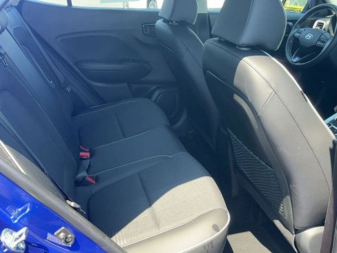 Certified 2023 Hyundai Venue Limited FWD image 32