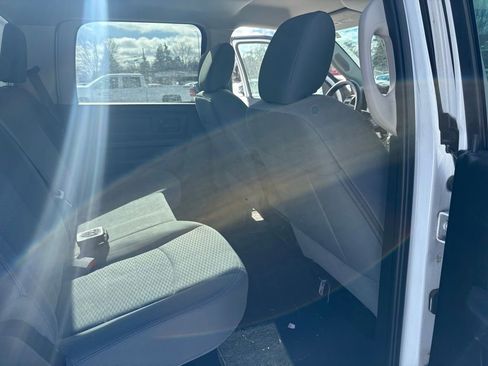 Used 2015 RAM 1500 Express image 24