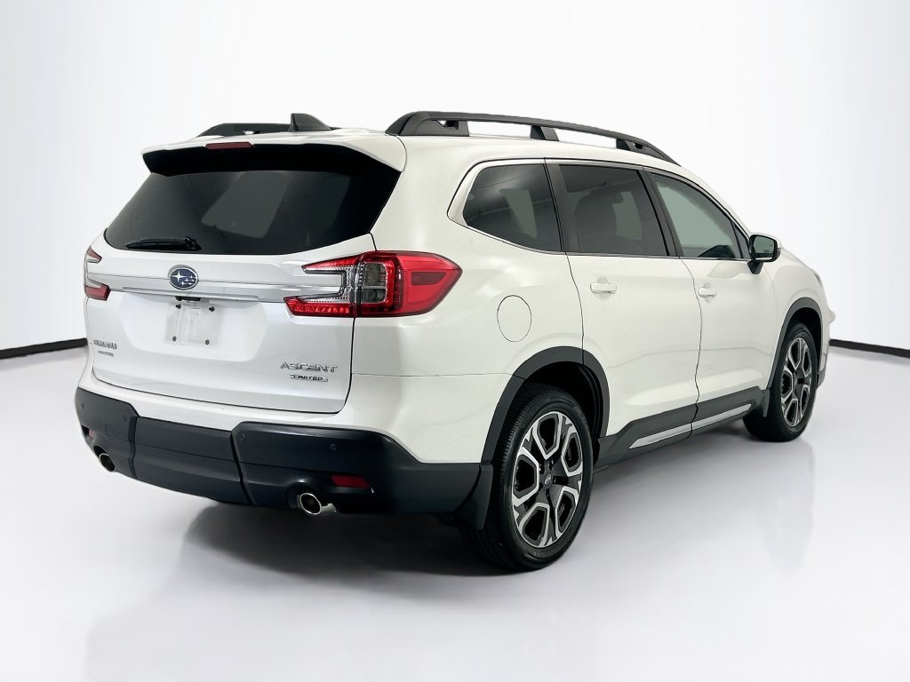 Used 2023 Subaru Ascent Limited AWD/4WD image 5
