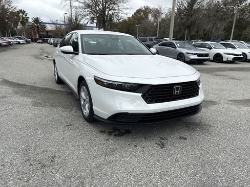 Used 2026 Honda Accord LX image 8