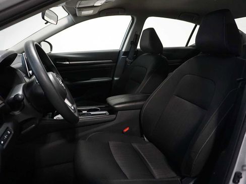 Used 2023 Nissan Altima 2.5 SV image 14