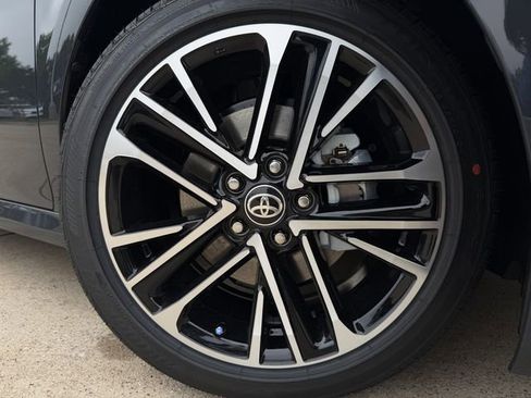 New 2026 Toyota Camry XLE AWD/4WD image 10
