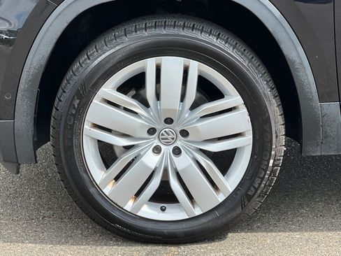 Used 2018 Volkswagen Atlas SEL Premium AWD/4WD image 34