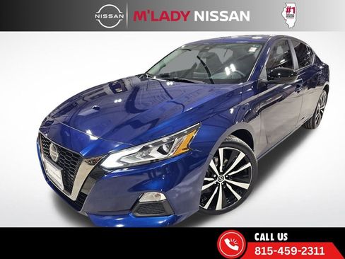 Used 2022 Nissan Altima 2.5 SR image 2
