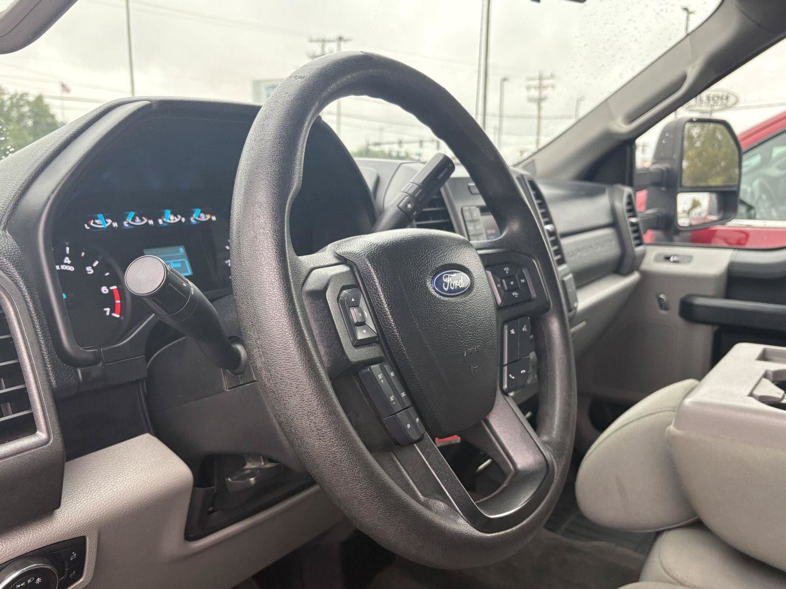 Used 2017 Ford F250 XL w/ STX Appearance Package AWD/4WD image 6