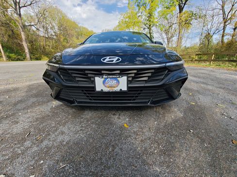 Used 2024 Hyundai Elantra SEL image 34