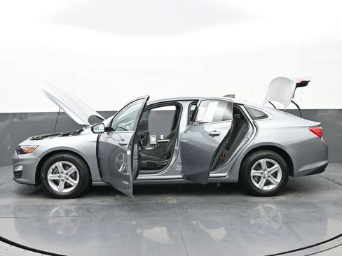 Used 2024 Chevrolet Malibu LS image 45