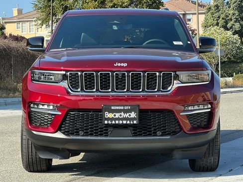 New 2025 Jeep Grand Cherokee Limited w/ Luxury Tech Group II image 9