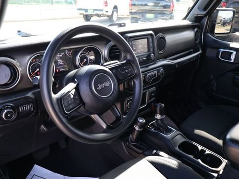 Used 2018 Jeep Wrangler Sport image 10