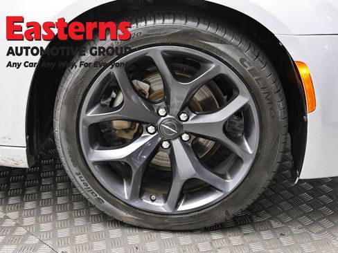 Used 2023 Chrysler 300 S RWD image 33