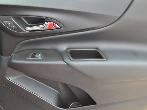 Used 2023 Chevrolet Equinox LT FWD image 25