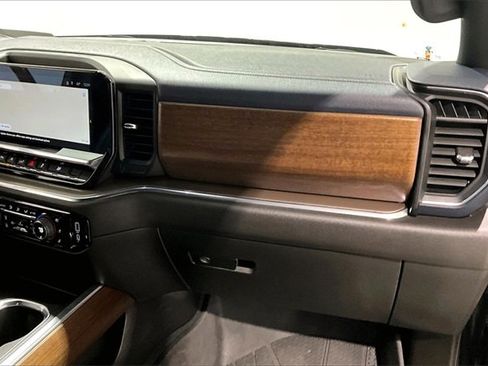 Used 2022 Chevrolet Silverado 1500 High Country w/ Max Trailering Package image 28