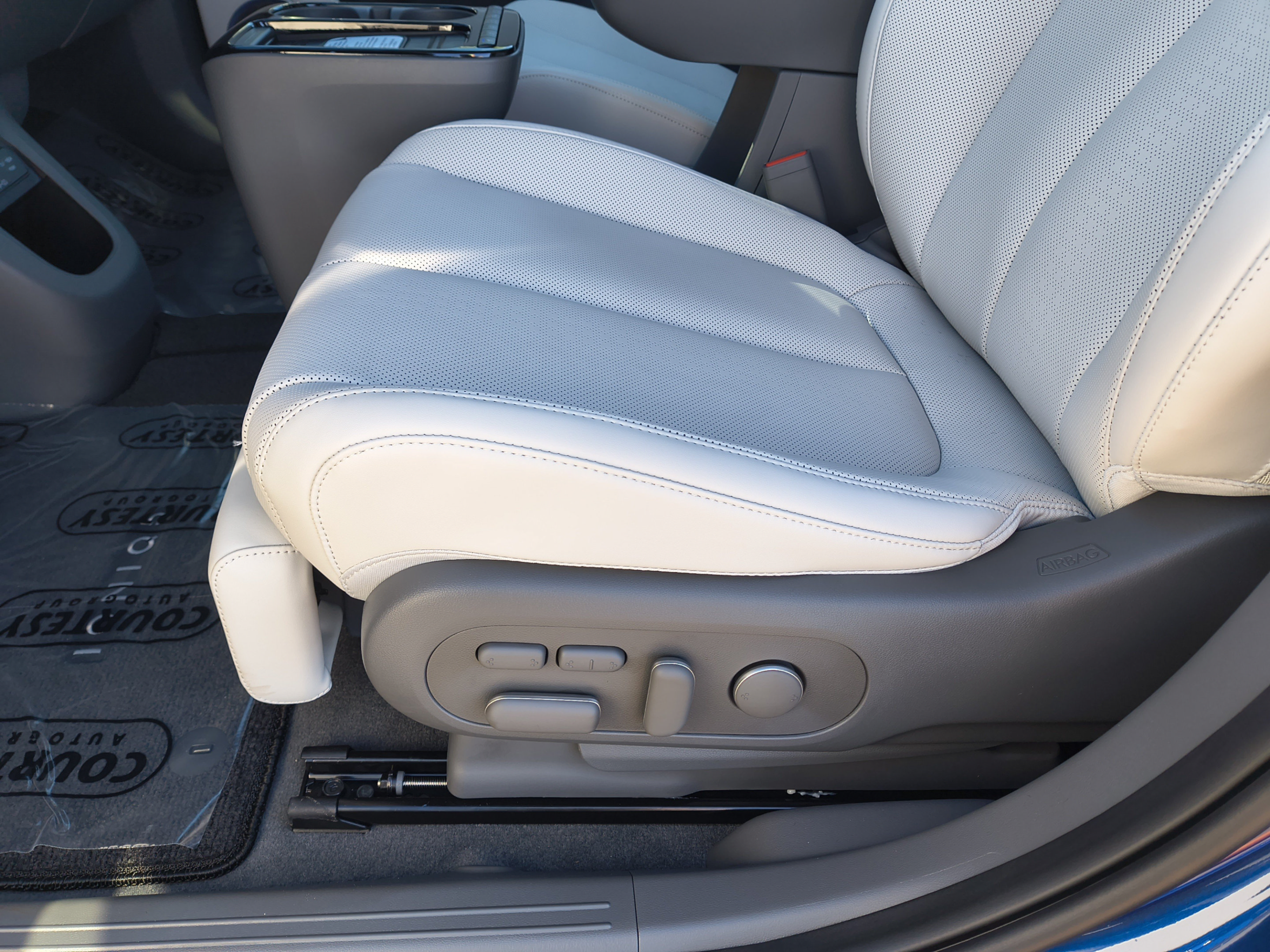 New 2027 Hyundai Ioniq 5 Limited RWD image 17
