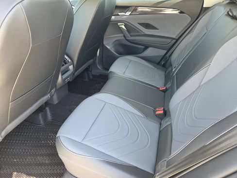 New 2026 Volkswagen Tiguan SE FWD image 24